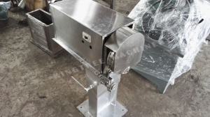 Coconut Deshelling Machine